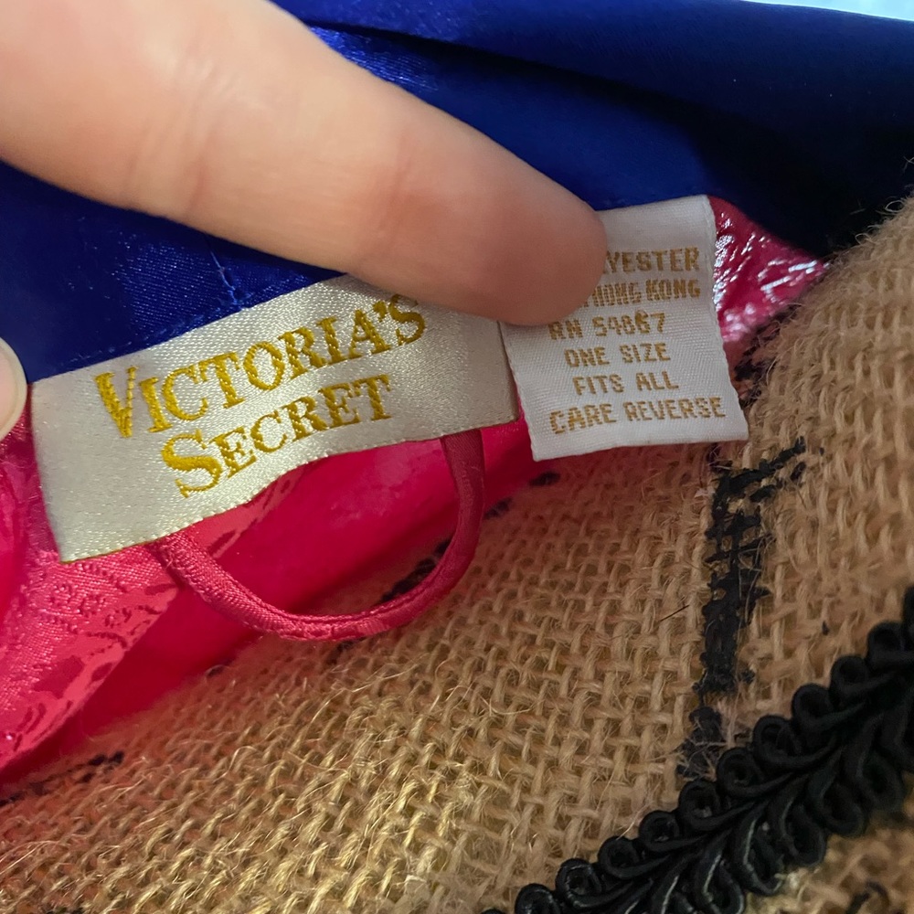 Blue and pink vintage Victoria secret robe - Picture 8 of 9